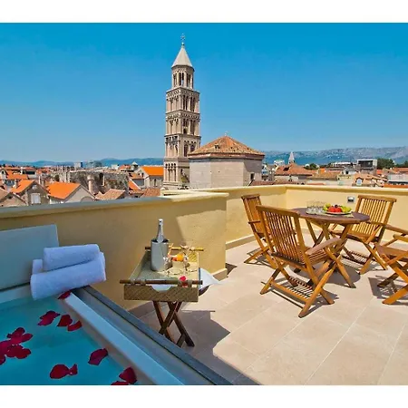Apartment Terazza Grande In Diocletian Tower *